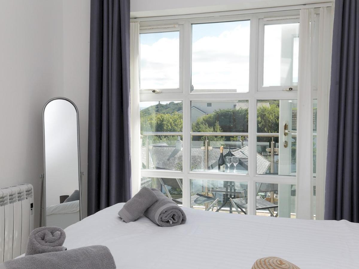 Pass The Keys 2 Bed Sea View Apartment With Balcony Parking Benllech Εξωτερικό φωτογραφία