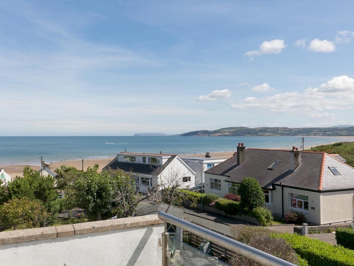 Pass The Keys 2 Bed Sea View Apartment With Balcony Parking Benllech Εξωτερικό φωτογραφία