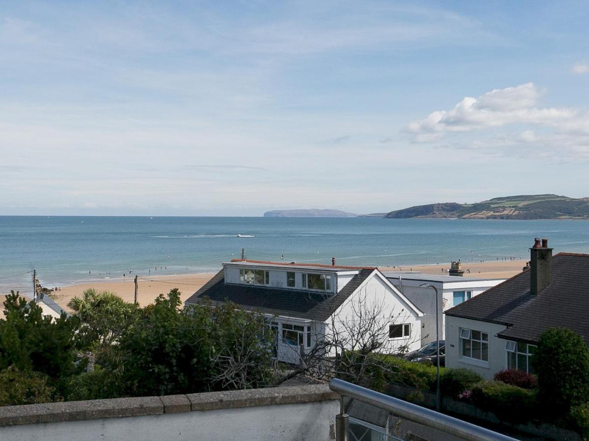 Pass The Keys 2 Bed Sea View Apartment With Balcony Parking Benllech Εξωτερικό φωτογραφία